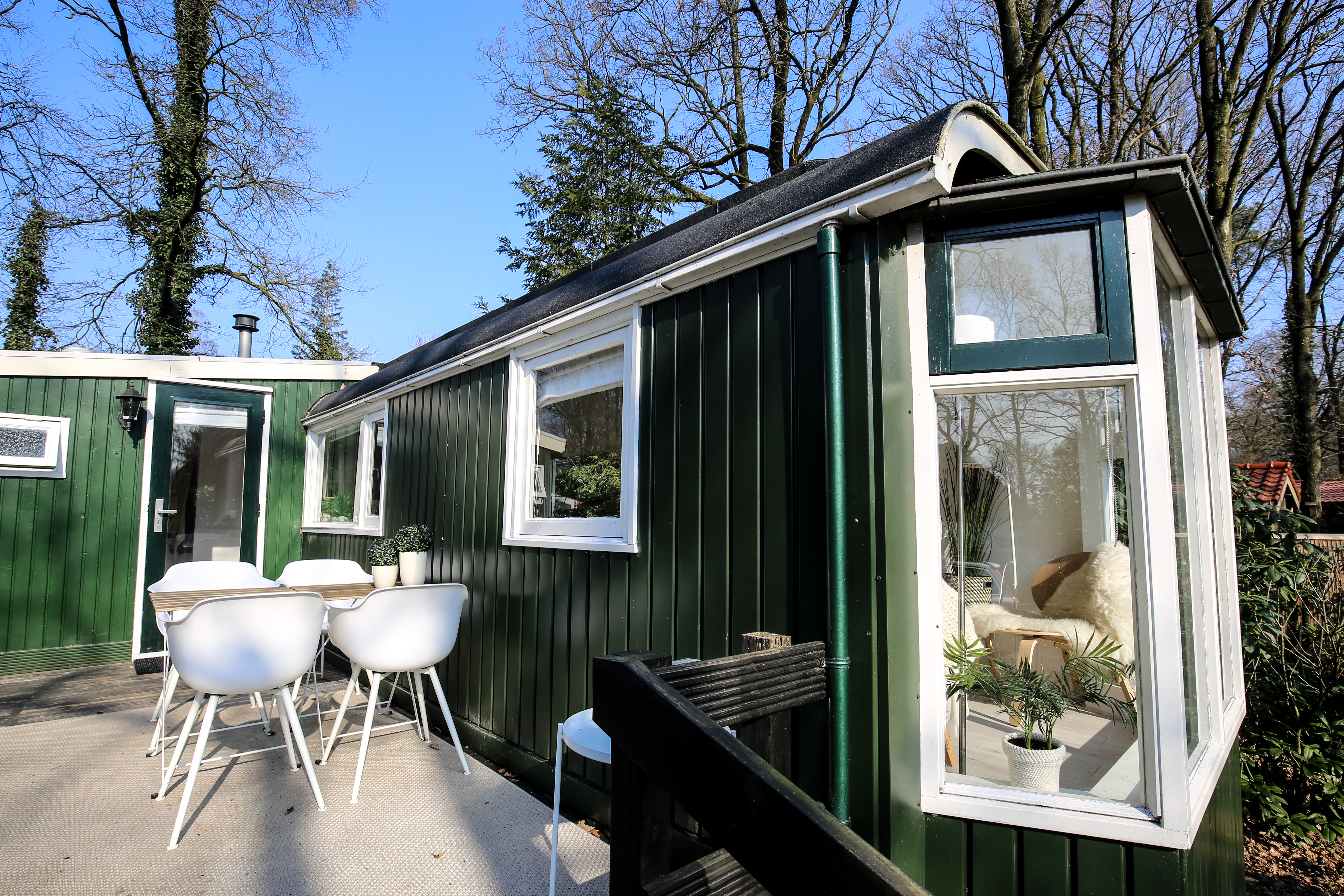 zijaanzicht terras